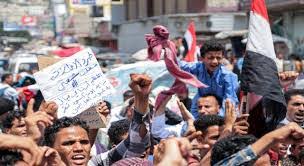 منظمة حقوقية تندد بقتل مسلحي الانتقالي لمتظاهر في عدن