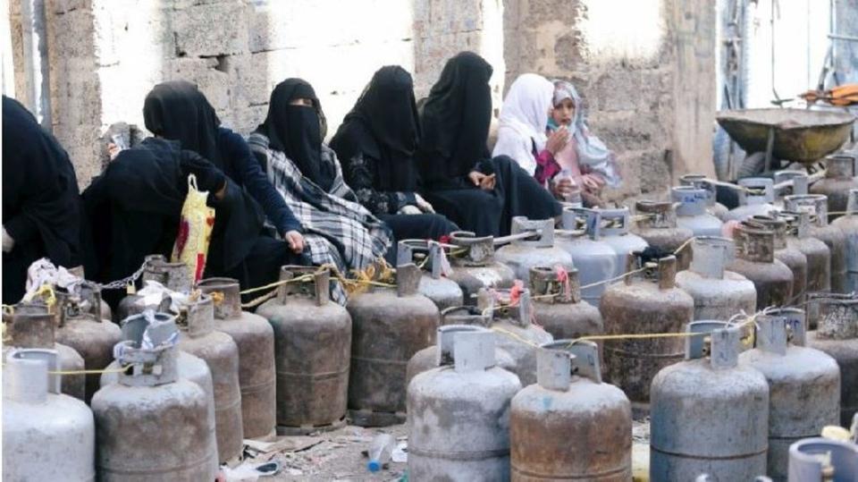 الغاز المنزلي يختفي بشكل مفاجئ مع بداية شهر رمضان في ذمار 