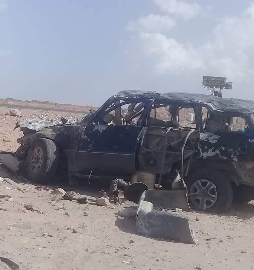 سيارة تابعة لجماعة الحوثي تعرضت لحادث سير في قانية جنوب مأرب