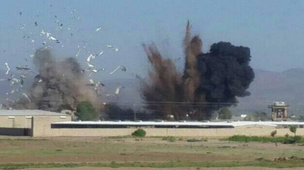 طيران التحالف يشن أعنف قصف على أهداف في محيط العاصمة صنعاء (رصد)