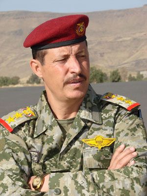 اللواء الركن علي مثنى قائد المنطقة العسكرية السابعة