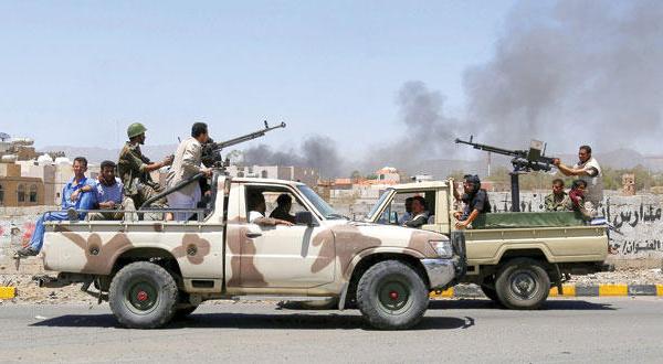 وزير النقل يكذب ادعاءات الحوثيين باستهداف قاعدة عسكرية سعودية ويصفها بالمهاترات الإعلامية