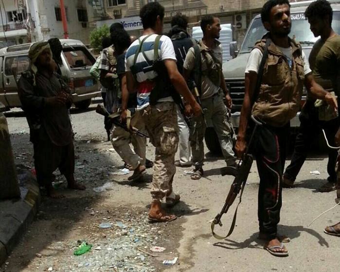 مجموعة من مقاتلي المقاومة الشعبية في عدن - إرشيف