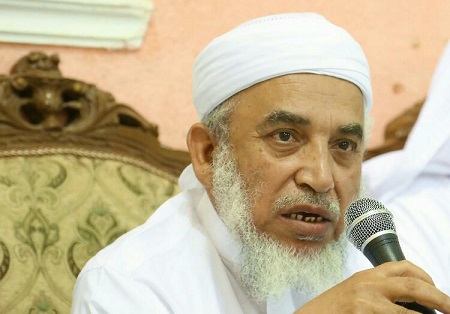 الشيخ «المعلم» يهاجم المتظاهرين ضد قرارات الرئيس هادي ويحذرهم من الفتنة والفوضى