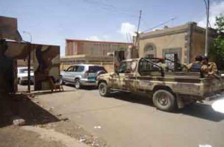 صنعاء : إنفجار عبوة ناسفه أمام مقر قيادة الفرقة أولى مدرع