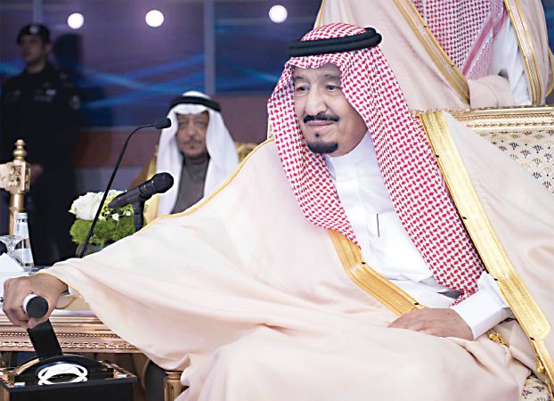 الملك سلمان يدشن مشاريع عملاقة لـ «أرامكو» فيديو
