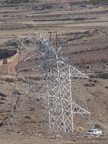 انتقال عدوى الاعتداءات على خطوط نقل الطاقة إلى منطقة نهم بمحافظة صنعاء