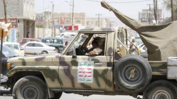 الحوثيون ينصبون منصة صواريخ سكود بذمار بمساعدة خبراء إيرانيين