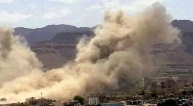 الطيران الحربي يقصف عدد من مواقع الحوثي في «سحب» و«روى» الجيش يقصف «عمد وبني الزبير»
