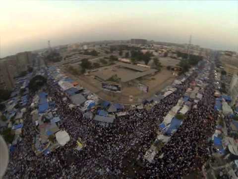 مصر: معتصمو «رابعة» يزودون طائرة إلكترونية بكاميرا لتصوير مليونية «مصر ضد الانقلاب»