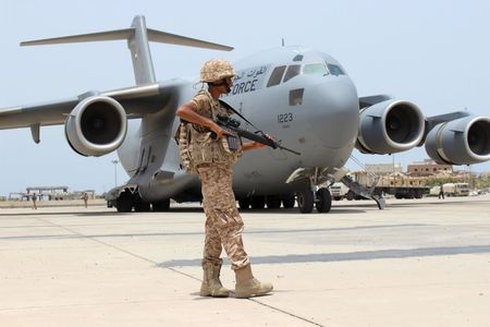 القوات الإماراتية تستعد لحرب طويلة في اليمن
