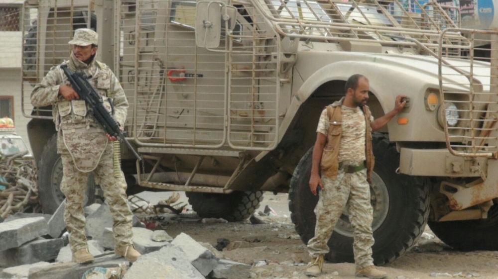 قوات الأمن في عدن تلقي القبض على أخطر منفذي الاغتيالات بعدن (صورة)