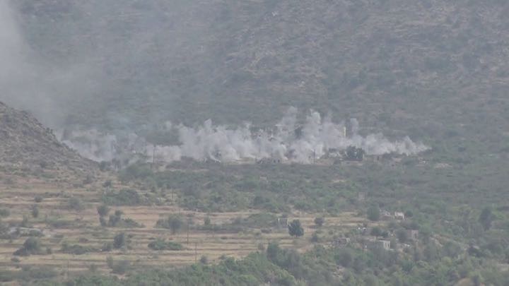 الطيران يشن 15 غارة جوية على مواقع الانقلابيين في البقع بصعدة بالتزامن مع استمرار تقدم الجيش الوطني