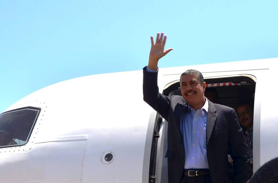 خالد بحاح يصل إلى الرياض في إطار جولة لبحث جهود وقف الصراع في اليمن