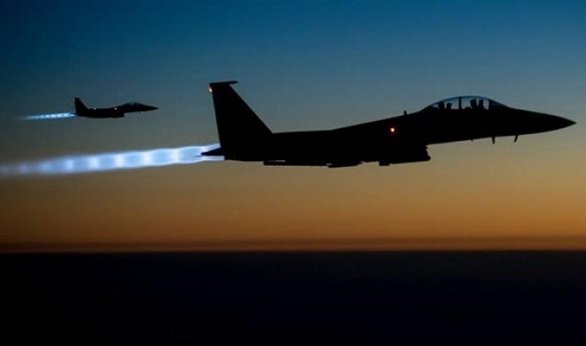  تحليق مكثف لطيران التحالف في سماء العاصمة صنعاء بالتزامن مع قصف متبادل في نهم