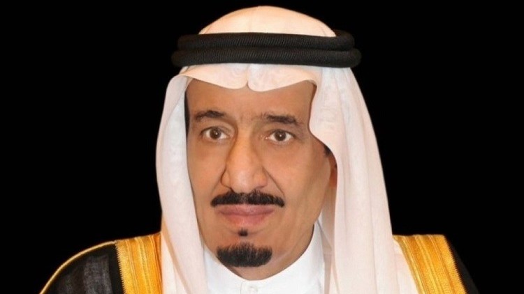 الملك سلمان يصدر تعميماً يحرر المرأة في السعودية من ولي الأمر في الخدمات