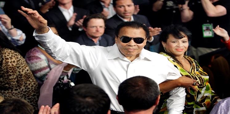 وفاة أسطورة الملاكمة العالمي محمد علي كلاي