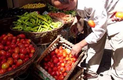 مصر : أسعار الخضروات تشتعل والتجار «الله يخرب بيتك ياسيسي»