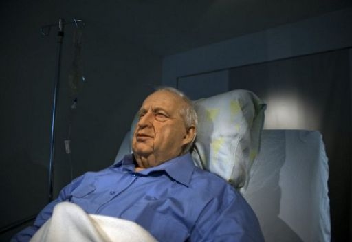 وفاة مجرم الحرب الإسرائيلي آرييل شارون