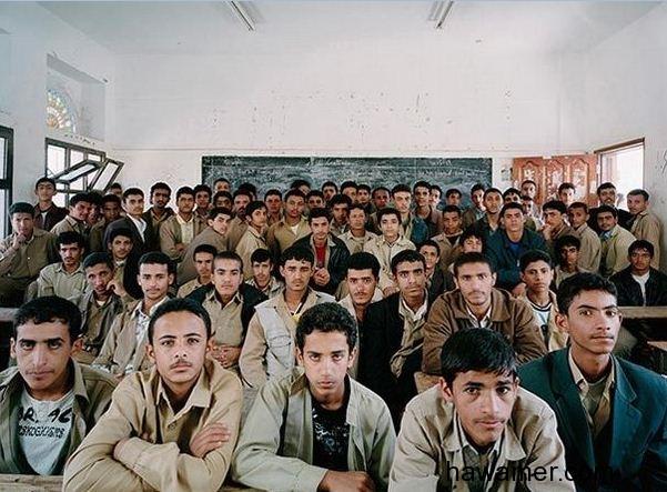 طلاب يمنيون على خطوط القتال الأمامية