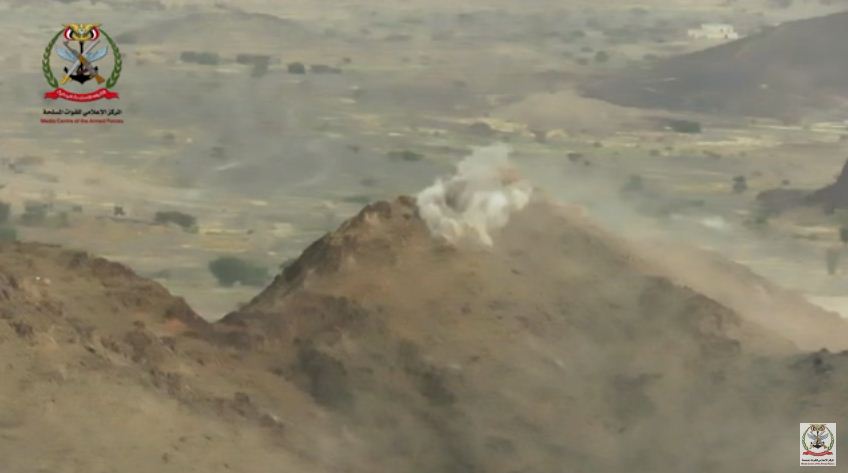مدفعية الجيش تواصل قصف مواقع وأهداف الحوثيين في صرواح مأرب