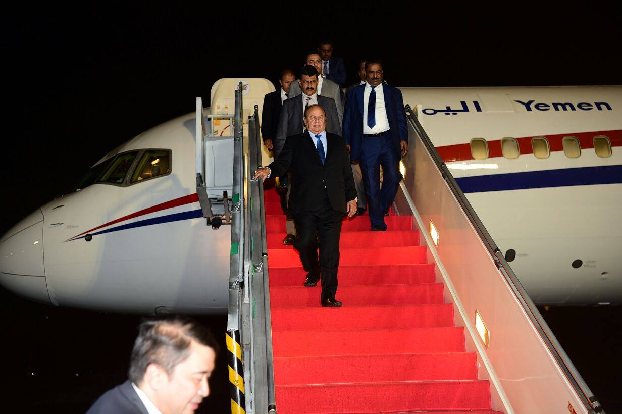 الرئيس هادي يصل عمان-ارشيف