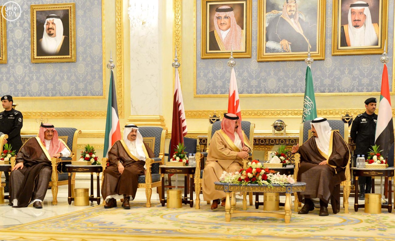 الملك سلمان يعلن عن تأسيس مركز إغاثة إنساني لليمن كاول قرارات قمة قادة الخليج التشاورية
