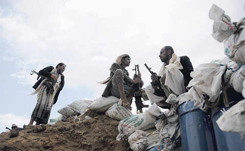 مسلحين من رجال القبائل في أرحب شمال العاصمة صنعاء (أرشيف)