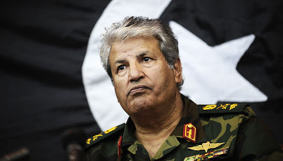 اللواء عبدالفتاح يونس رئيس أركان قوات الثورة الليبية، الذي أغتيا