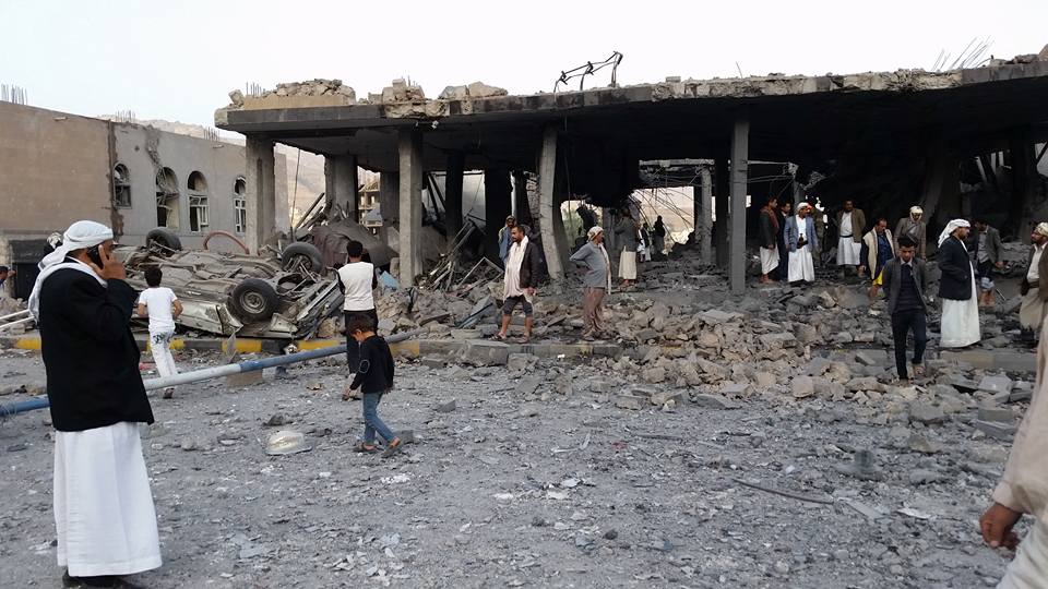 مقتل حميد وإبراهيم بدر الدين الحوثي وإصابة يحيى في قصف لطيران التحالف على منزل جنوب صنعاء