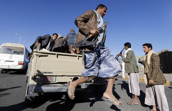 حوثيون في أحد شوارع صنعاء