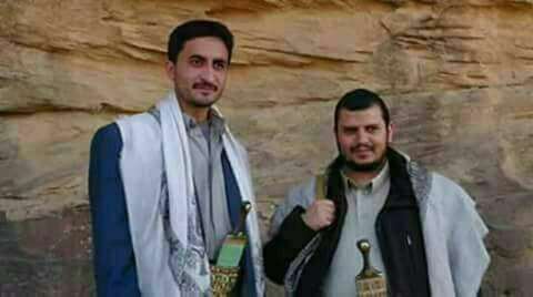 «طه المداني» في صورة قديمة مع زعيم الحوثيين «عبدالملك الحوثي»