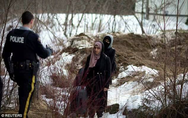 بالصور .. الشرطة الكندية تعتقل فتاتين يمنيتين حاولتا اللجوء إلى كندا بعد فرتا من أمريكا