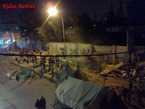 بدء إخلاء وإزالة خيام المعتصمين من أمام الجامعة القديمة بصنعاء