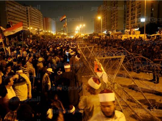 حشود بشرية هائلة أمام مقر الحرس الجمهوري للمطالبة بخروج الرئيس محمد مرسي