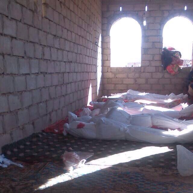 صورة لجثث عناصر من تنظيم القاعدة لقو مصرعهم في العملية نشرها ناش