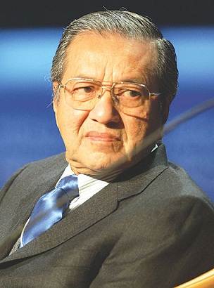 رئيس وزراء ماليزيا الأسبق \