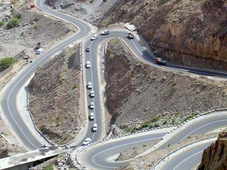 اليمن تعتزم إنشاء طريق مزدوج يصل بين صنعاء وعدن بطول 710 كيلومترات