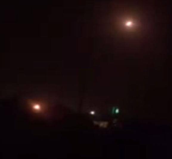 بالفيديو :الدفاعات السعودية تتصدى لصاروخ “سكود” أطلق من الاراضي اليمنية فجر اليوم