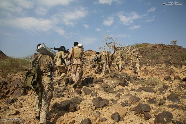 قائد عسكري يمني يكشف رصد مكالمة هاتفية لقيادي حوثي في صرواح هذا نصها ..