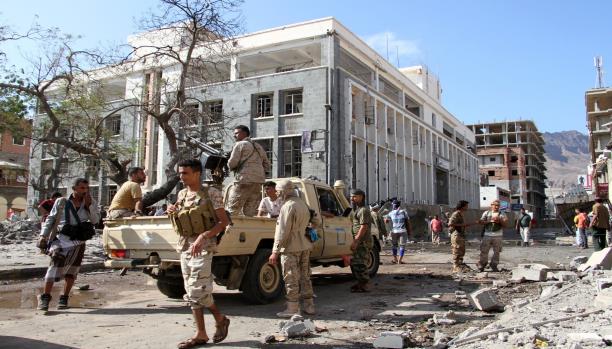 حضرموت: قوات أمنية تهاجم خلية لتنظيم القاعدة في شقة سكنية بتريم
