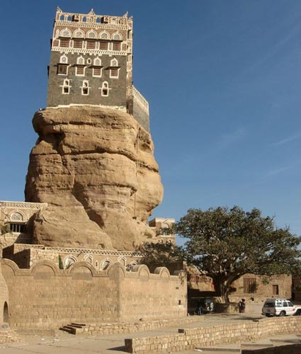 دار الحجر.. قصر إمام اليمن ( صور )