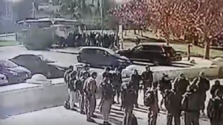 شاهدوا بالفيديو.. لحظة دهس الجنود الإسرائيليين في القدس من قبل شاب فلسطيني ومقتل 4