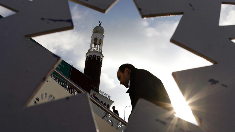 مساجد في بريطانيا تفتح أبوابها لغير المسلمين