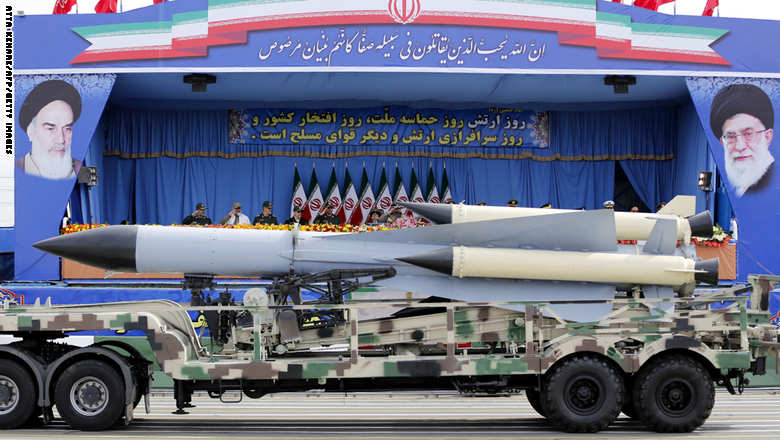 إيران تكشف النقاب عن نسخة محلية لصواريخ \