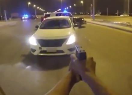 بالفيديو.. مطاردة مثيرة بين شرطة الرياض ومطلوبين تنتهي بإيقافهما والقبض عليهما