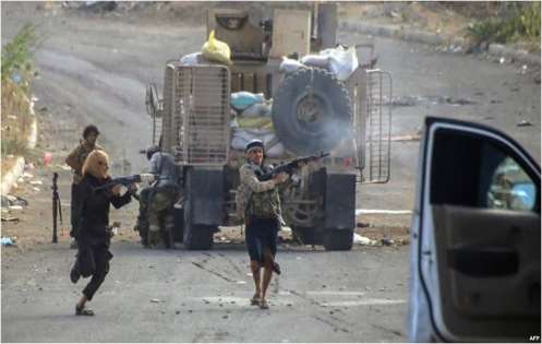 مواجهات عنيفة في ثعبات بمدينة تعز بعد مباغتة المقاومة الشعبية لميليشيات الحوثي في أوكارها (تفاصيل)