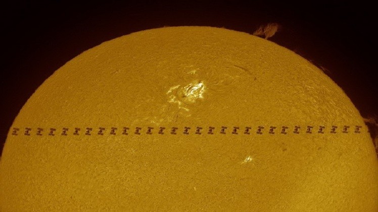 المحطة الفضائية الدولية تعبر قرص الشمس (فيديو)
