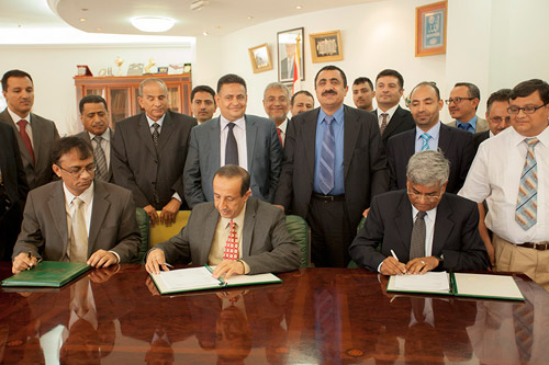 اليمن توقع عقد إنشاء ميناء رأس عيىسى النفطي بكلفة اجمالية 160 مليون دولار