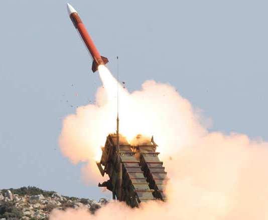 التحالف يعلن تدمير صاروخ بالستي أطلقه الحوثيون في سماء خميس مشيط